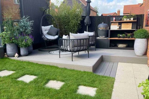 Outdoor kitchen in Winchester, Hampshire in garden