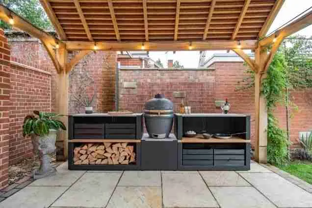Built in BBQ