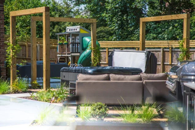 Outdoor kitchen in Ashby Leicestershire with play area