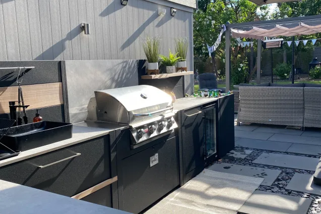 Bull Gas Grill in outdoor kitchen in Middleton, Milton Keynes