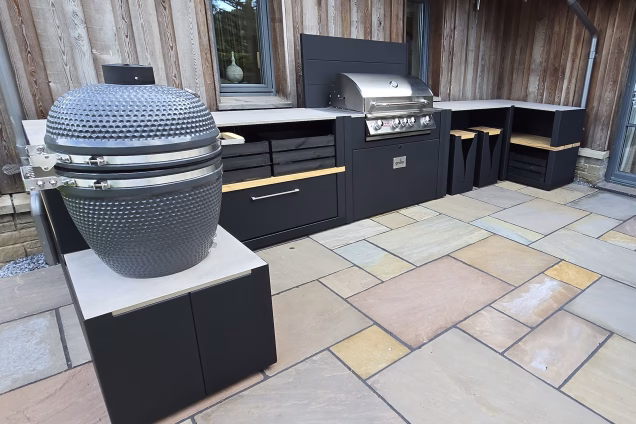 Outdoor Kitchen in Birnam, Perthshire with gusto and bull outlaw bbqs